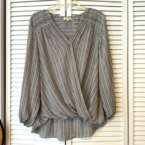 Max Studio V neck Blouse